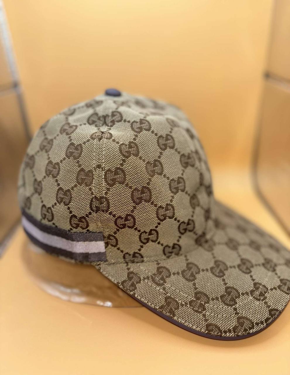 Casquette Gucci GG Supreme Beige et Marron