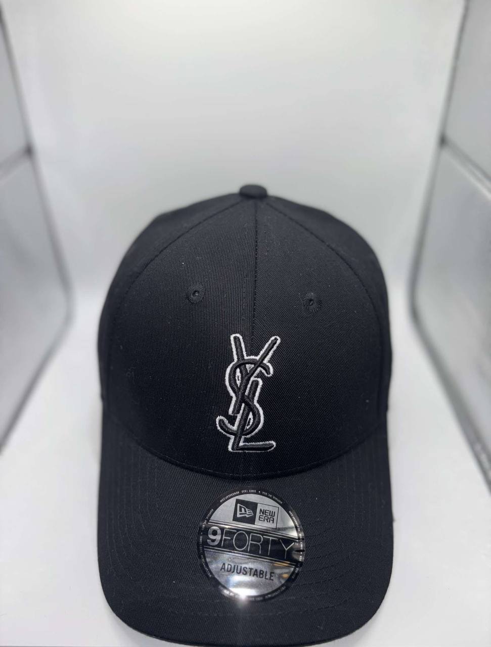 Casquette YSL (Yves Saint Laurent) Monogramme